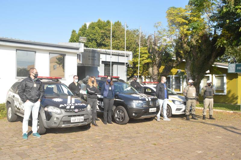 Policiais civis e militares, durante homenagem ao Comissário de Polícia Fabiano Ribeiro Menezes