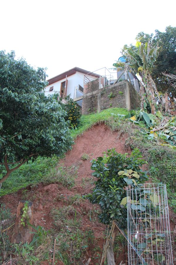 Possibilidade de desmoronamento assusta