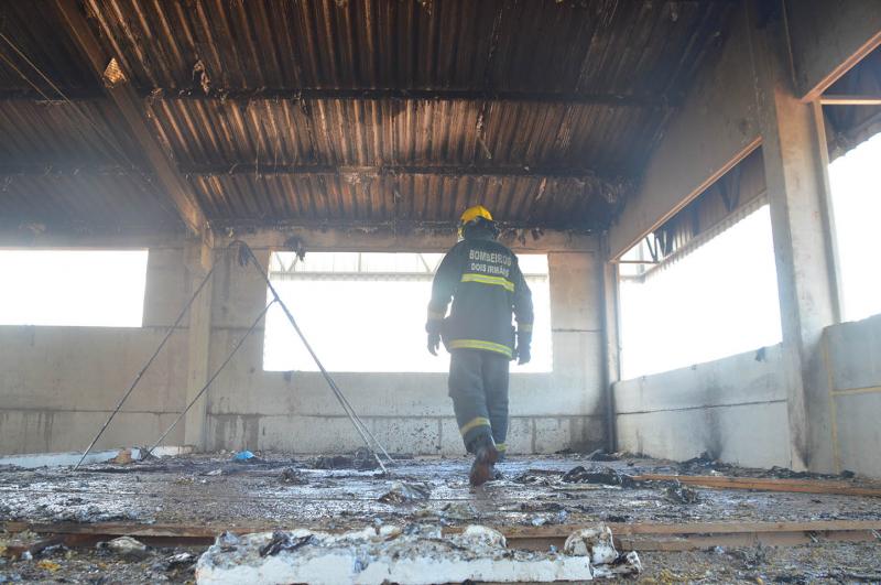 Bombeiros de Dois Irmãos apagaram o incêndio