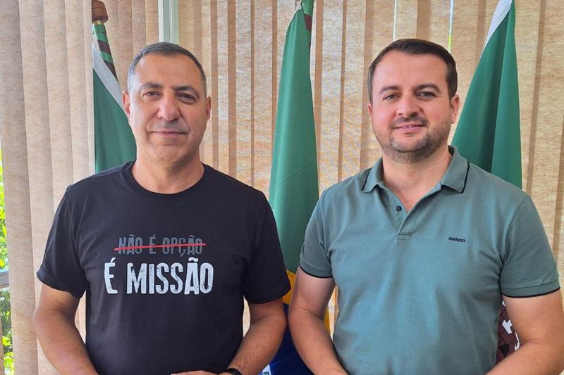 Tavares com Jerri (Foto: Divulgação / PMDI)