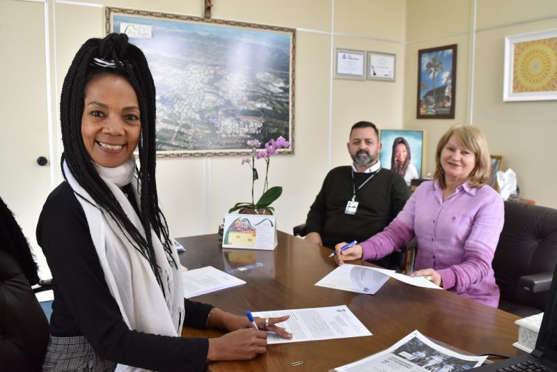 Prefeita Tânia com Maicá e Margareth