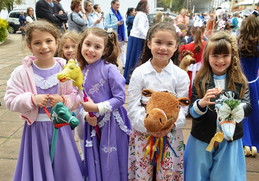 Prendas também fizeram trajeto à cavalo