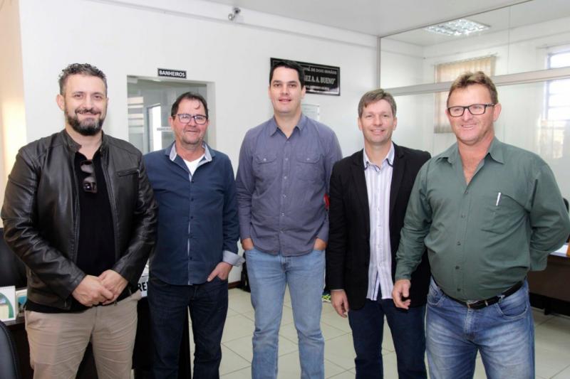 Issur, Elói, Ramon, Paulinho Gehrke e Carlos Arnold