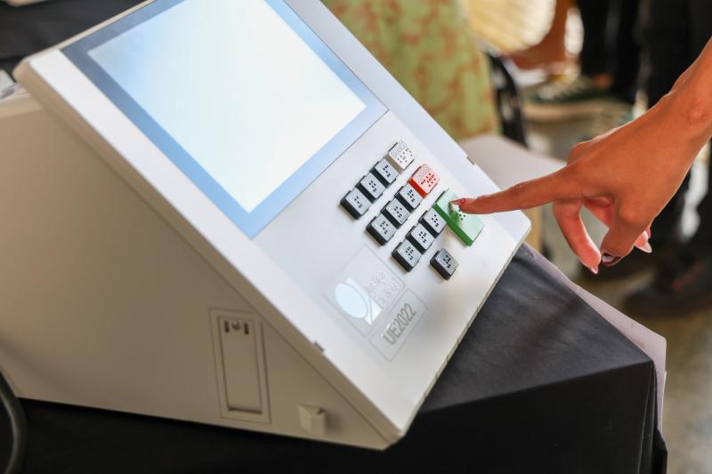 Quem são os candidatos do RS? Número cai 27% e perfil tem mudanças em relação a 2022