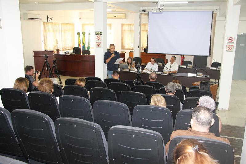 Reunião aconteceu na Câmara de Vereadores