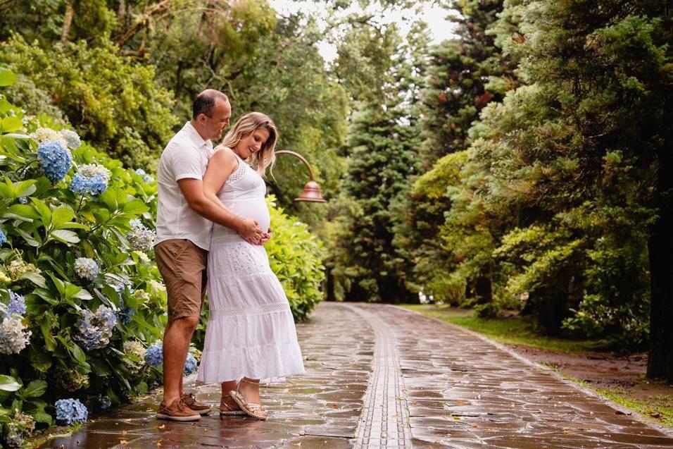 Rafaela Koch Lessing Schaab fez aniversário no dia 27 de janeiro. Na foto, ao lado do esposo Ederson Luís Schaab, aguardando a chegada da filha Maria Luiza (Foto: Ismael Steffen)