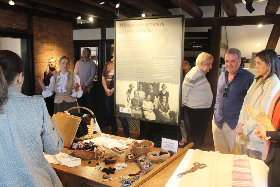 Reabertura do Museu Histórico Municipal teve visita guiada