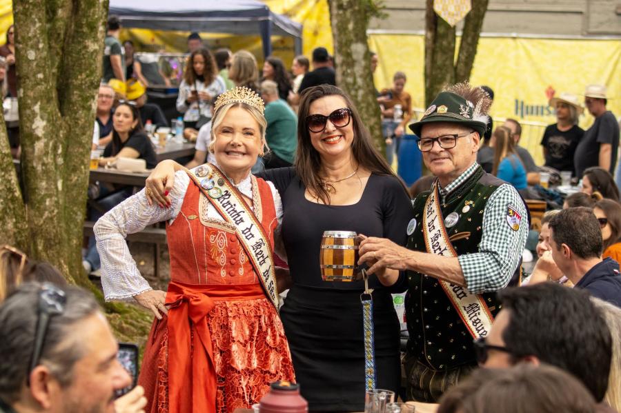 Rei e Rainha do Kerb também marcaram presença