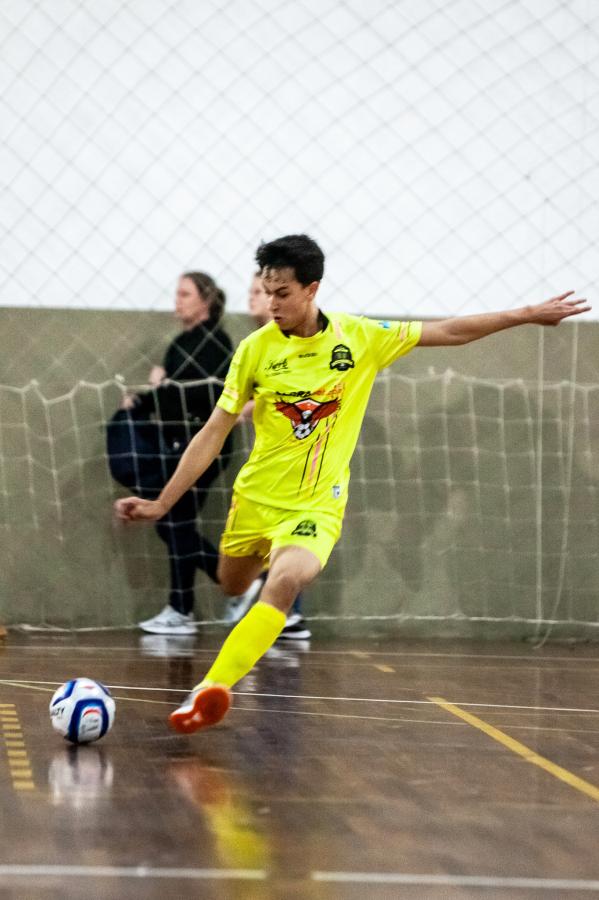 Resenha e Valência empataram em 3 a 3 no Sub-18