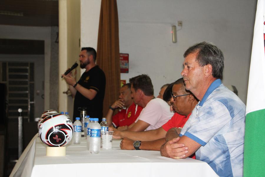Reunião foi na Sociedade Santa Cecília