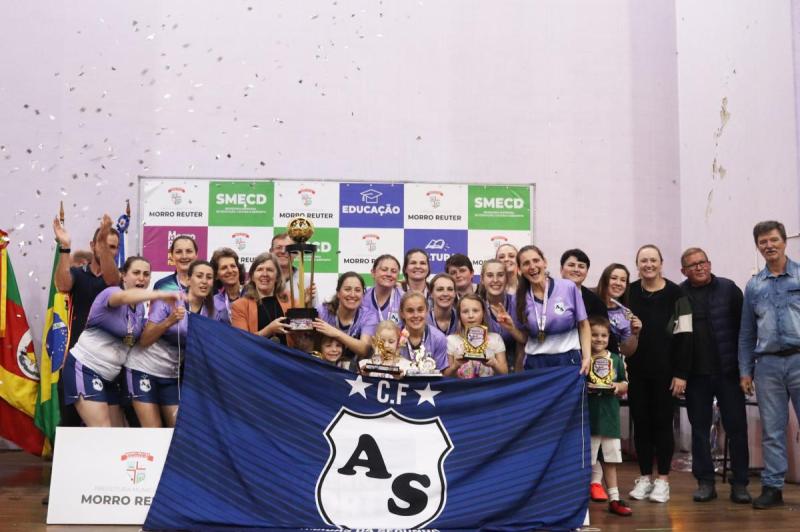 Amigas da Segunda são as atuais campeãs do feminino (Divulgação)