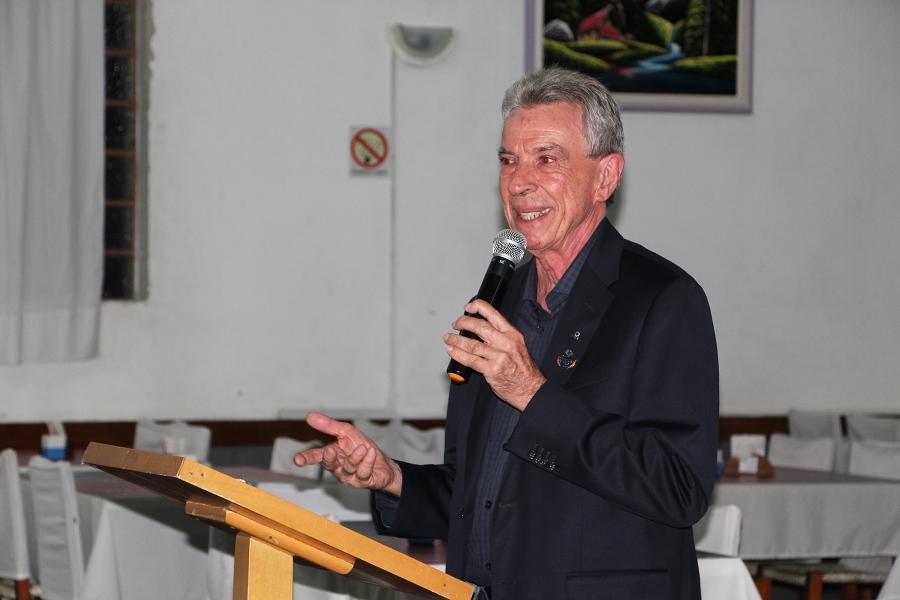 Ricardo agradeceu a homenagem e a compartilhou com os voluntários da entidade