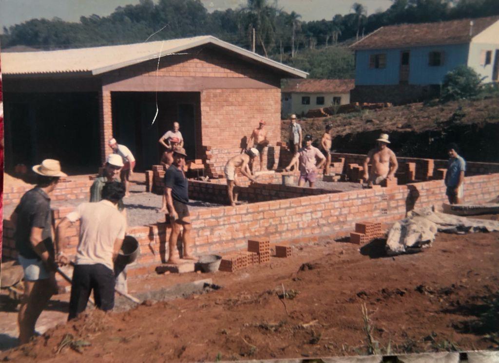 Roque Wagner participou da construção da Escola Municipal Arno Nienow