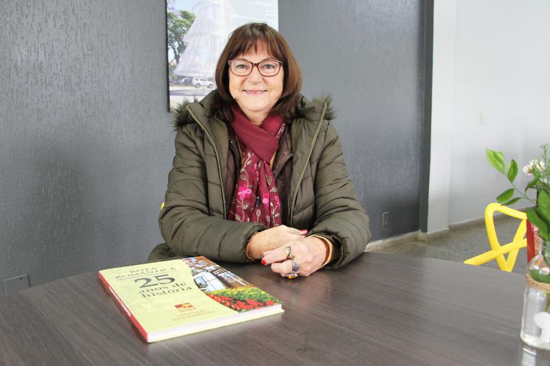 Presidente Terezinha Haas esteve no Jornal Dois Irmãos