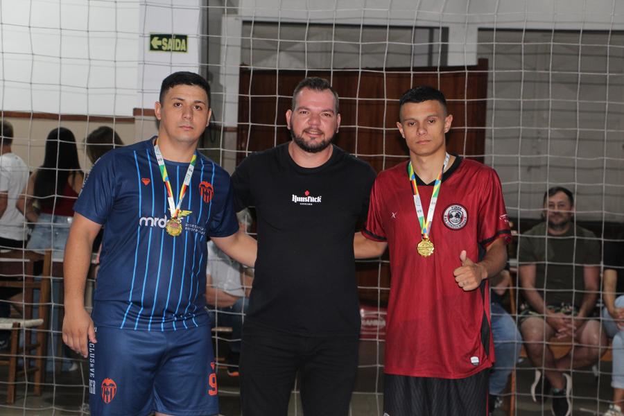 Ruan, do Valência, e Assis, do Pimba na Gorduchinha, foram os artilheiros do campeonato