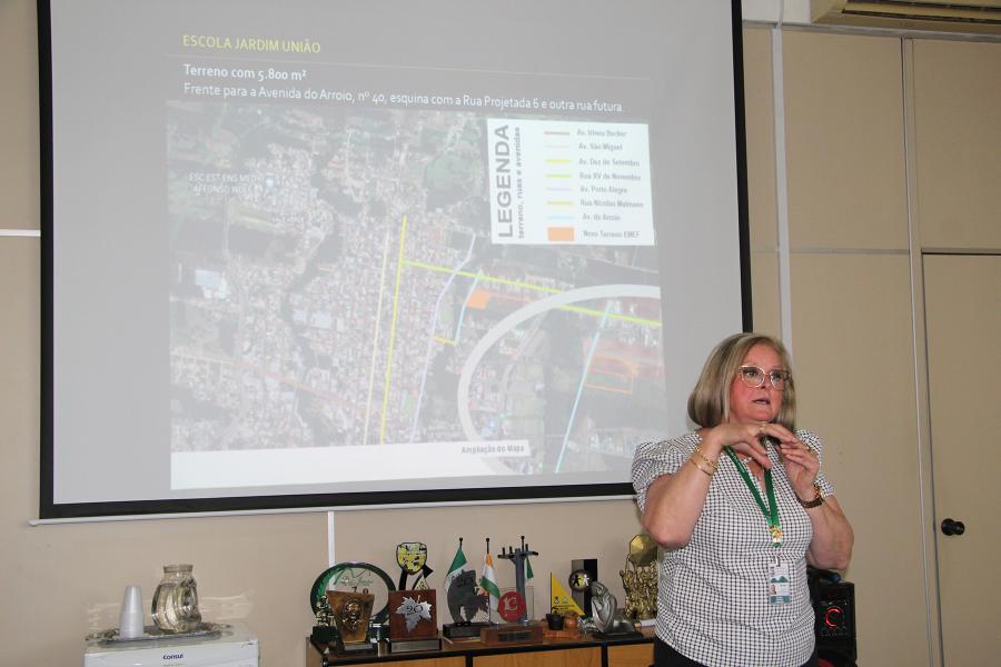 Secretária de Educação, Denise Maldaner