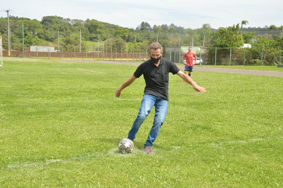 Secretário Léo deu o pontapé inicial