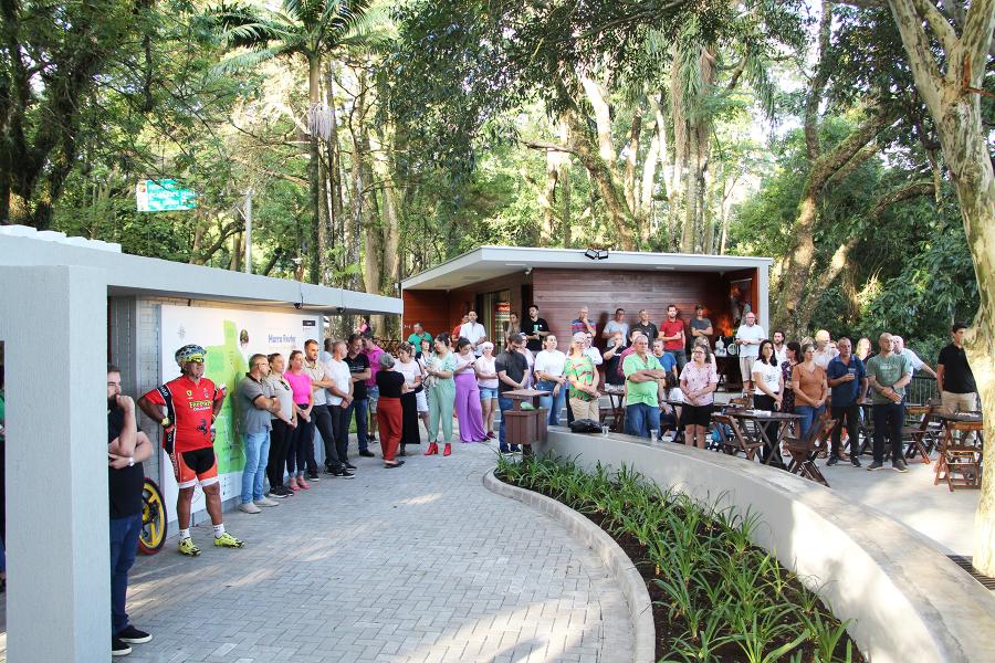 Solenidade reuniu autoridades e pessoas da comunidade