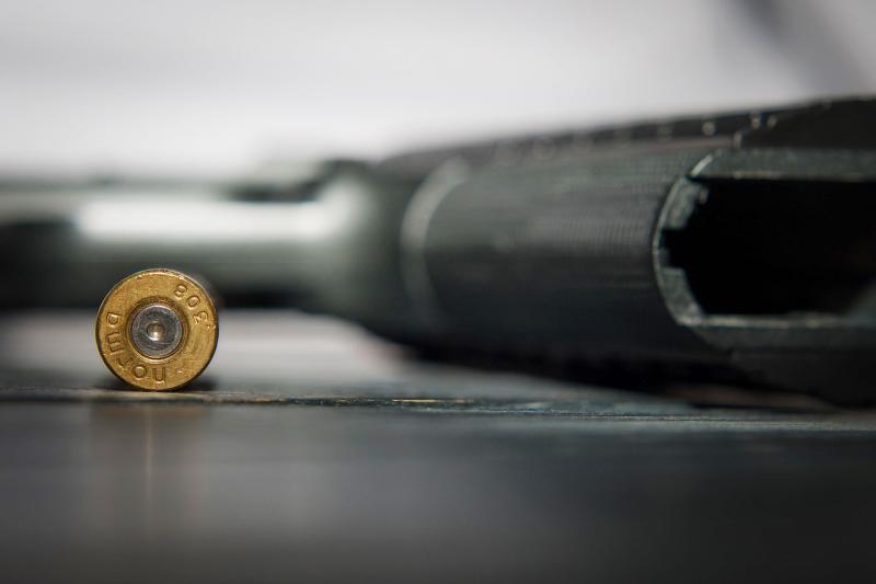 Taxa de homicídio cai no Brasil, mas violência matou 45,7 mil em 2023