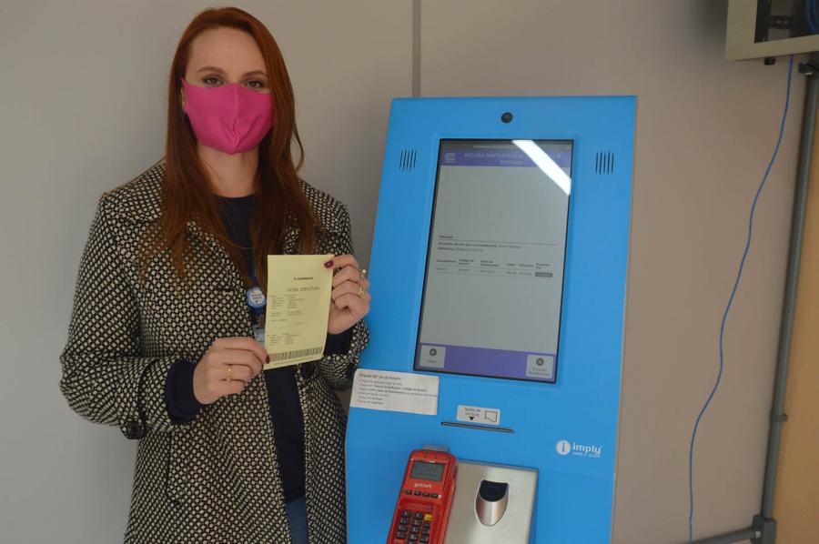Terminal de autoatendimento permite retirar segunda via, entre outros serviços