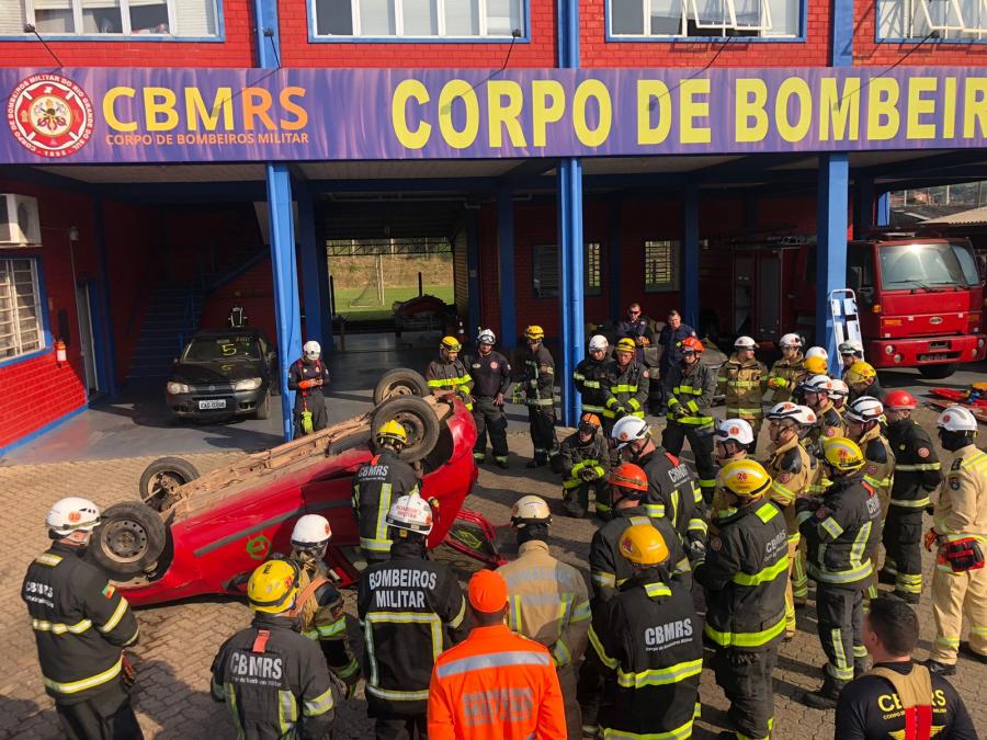 Treinamentos práticos começaram nesta sexta-feira, no Corpo de Bombeiros de Sapiranga (Foto: Corpo de Bombeiros / Divulgação)