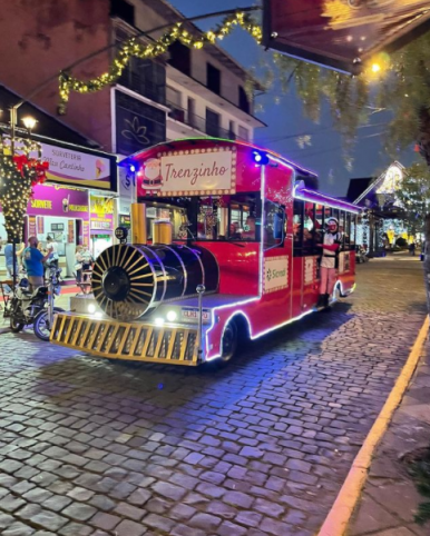 Trenzinho de Natal percorre o Centro da cidade