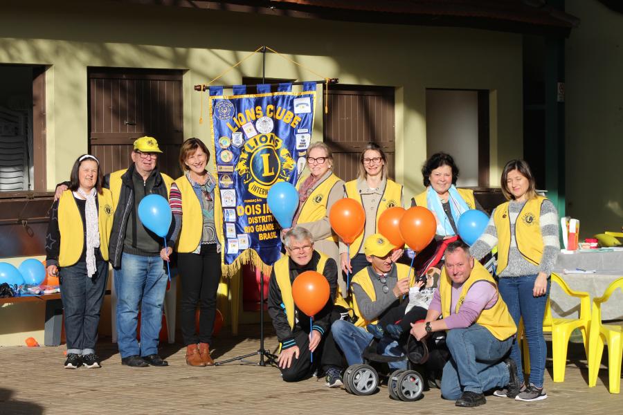 Turma do Lions recebeu a todos com alegria