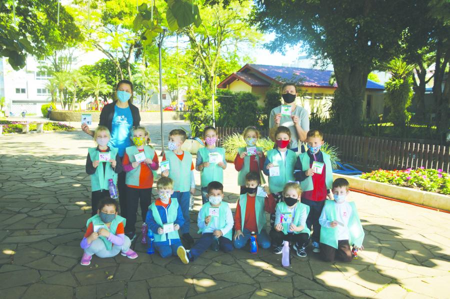 Turma NB2 da Emei Clarice Arandt, das professoras Márcia e Patrícia
