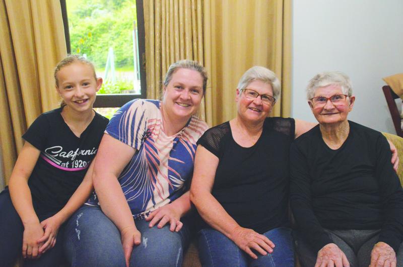 Rafaella, Roberta, Sueli e Edith