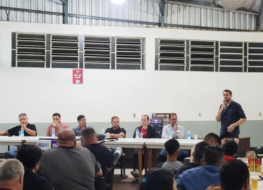 União Brasil deve manter composição com atual governo