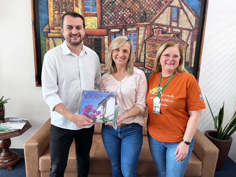Jerri, Vanderlei e Denise (Foto: Divulgação / PMDI)