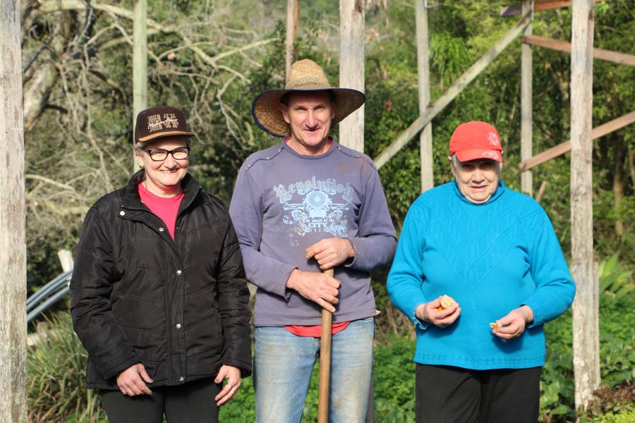 Vanice, Alcindo e Jerônima vivem da agricultura