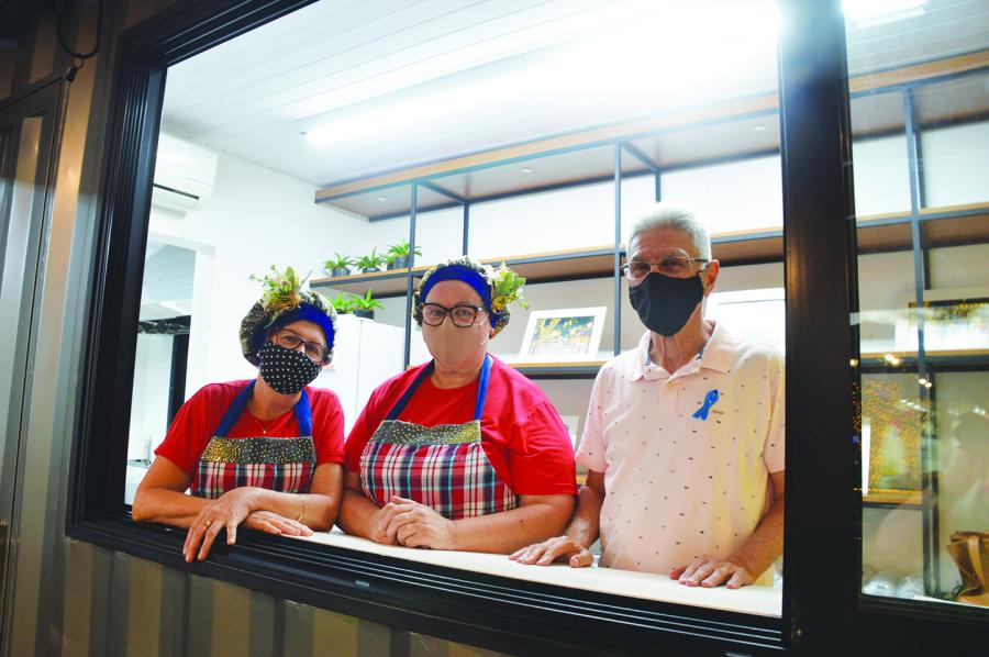 Voluntários do Hospital também estão ajudando no espaço